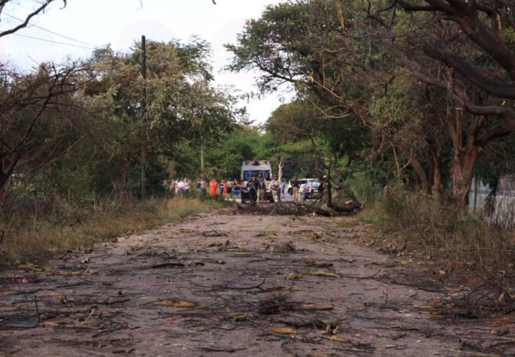 Explosión en ducto frente a Complejo Gas Cactus en Reforma Chiapas