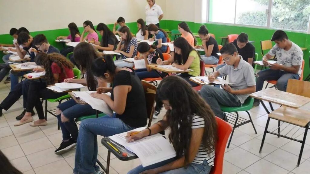 Tabasco lanza Bachillerato Margarita Maza con 8 planteles