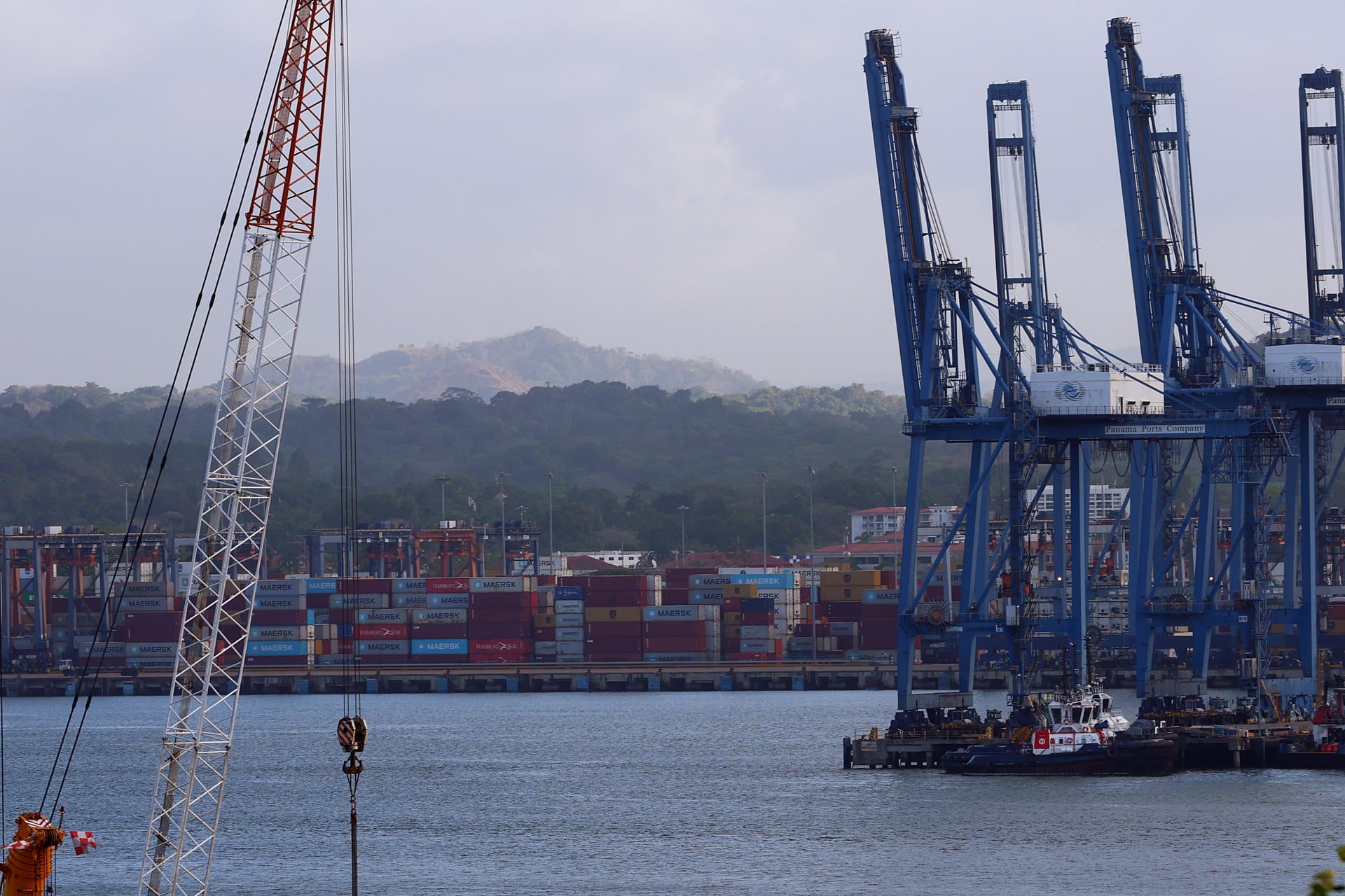 Canal de Panamá limita tránsito de barcos por sequía