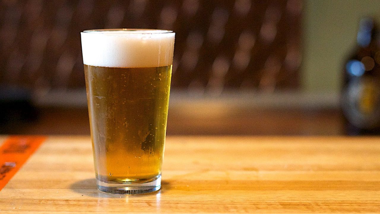 Cerveza subiría de precio; diputados analizan alza al IEPS