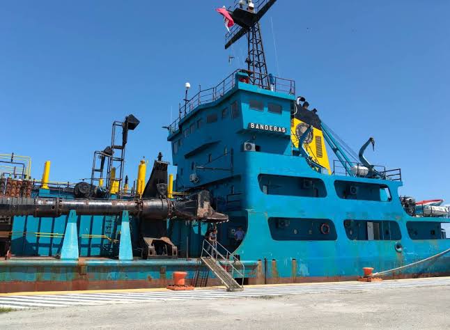 Dragado en Puerto Lavalle Maury: 8 meses y solo 17% de avance