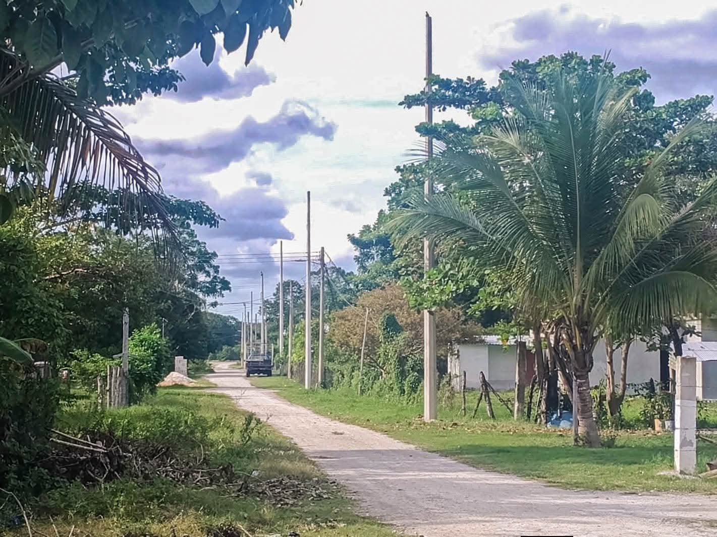 Pobladores de Oxcabal arriesgan su vida por falta de luz
