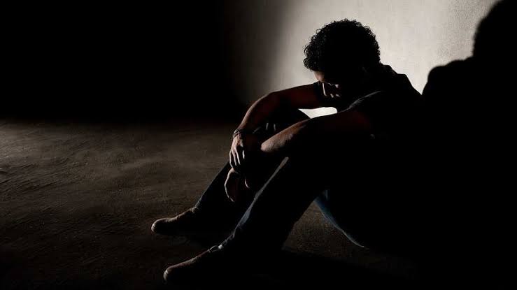 Hombres, 4 veces más riesgo de suicidio que mujeres: INEGI