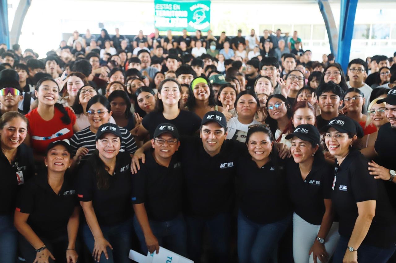 UT Cancún abre bachillerato y hace historia en Quintana Roo