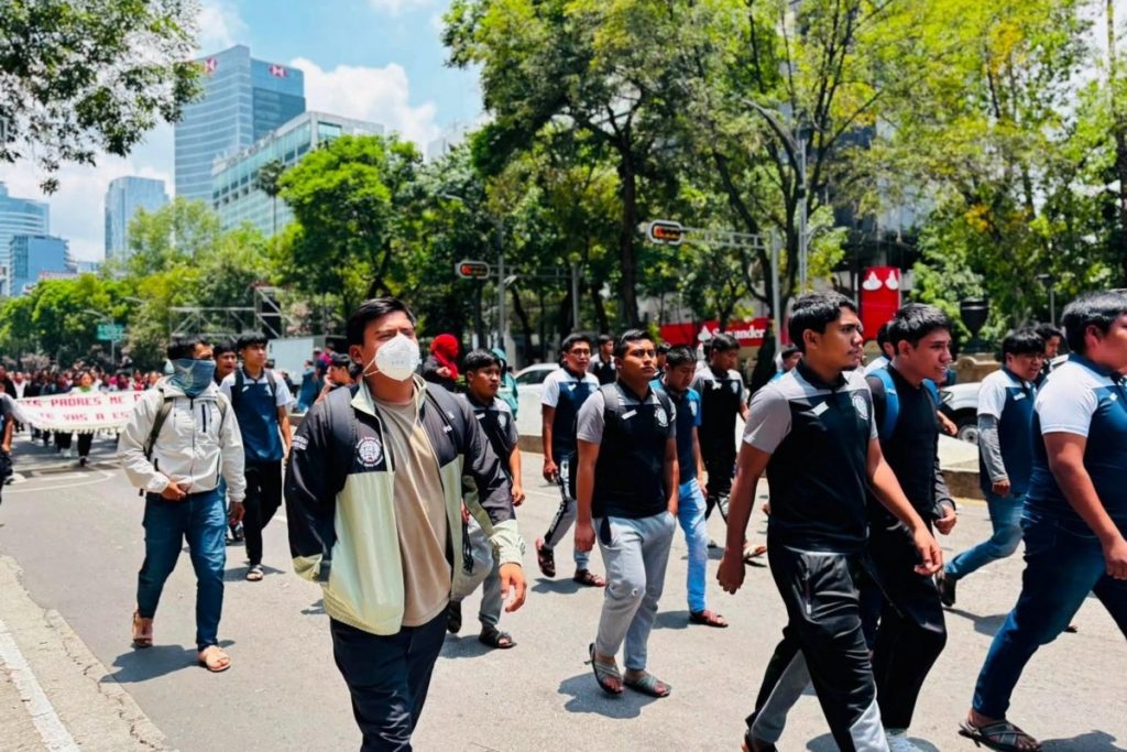 Gobierno instala mesas de diálogo con normales rurales