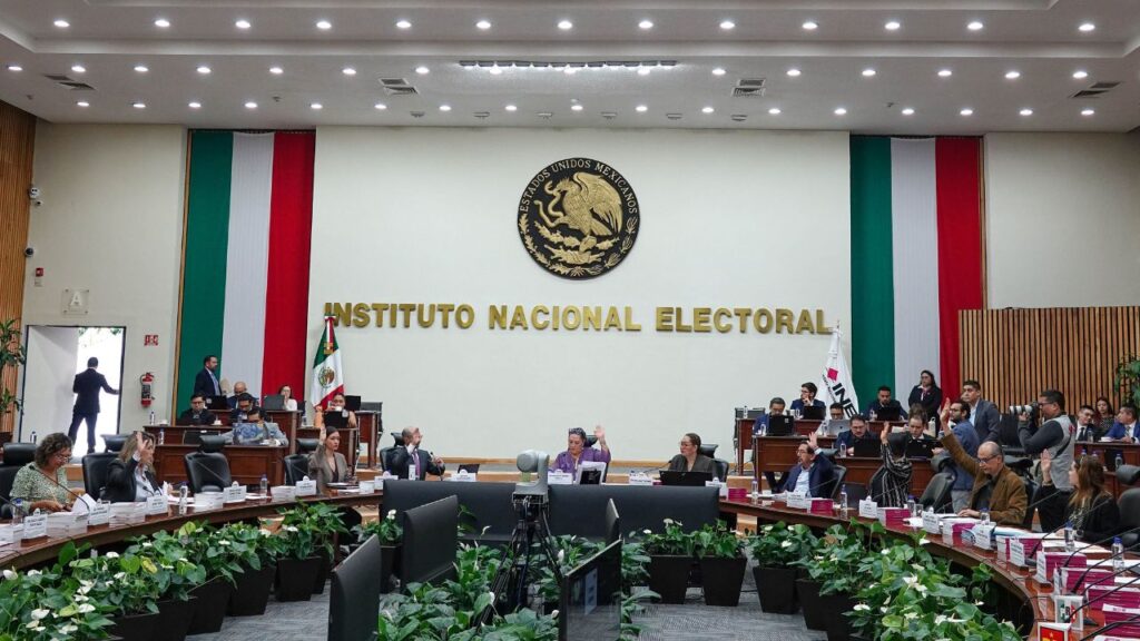 INE pide 13.3 mdp para destruir millones de archivos