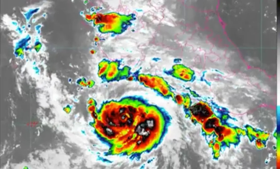 Tormenta tropical Polo se intensifica a huracán en el Pacífico