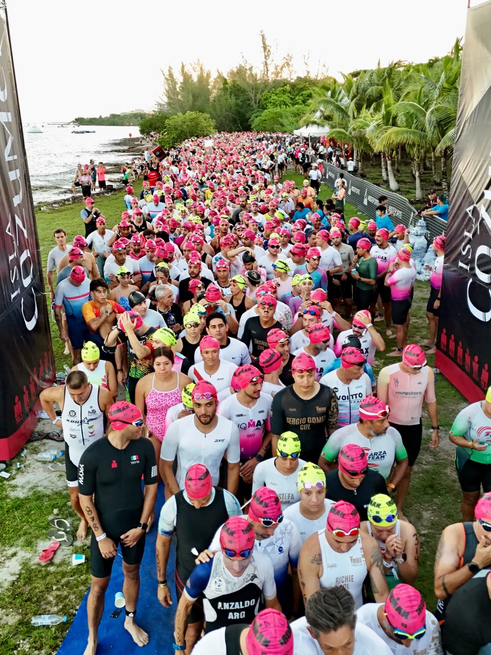 Ironman 70.3: 2 mil 500 atletas compiten en Cozumel