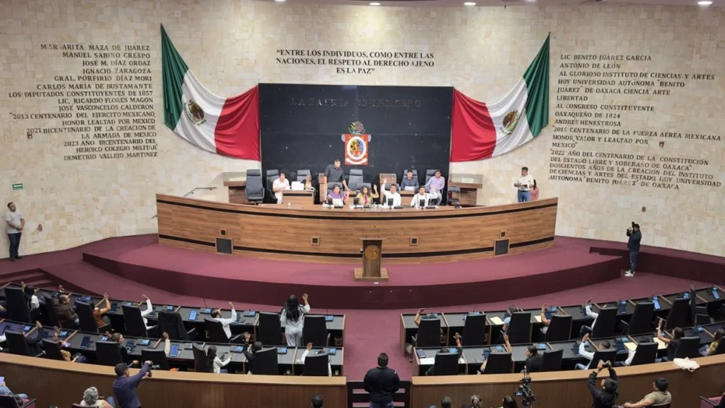Oaxaca declara desaparición del ayuntamiento de Juchitán
