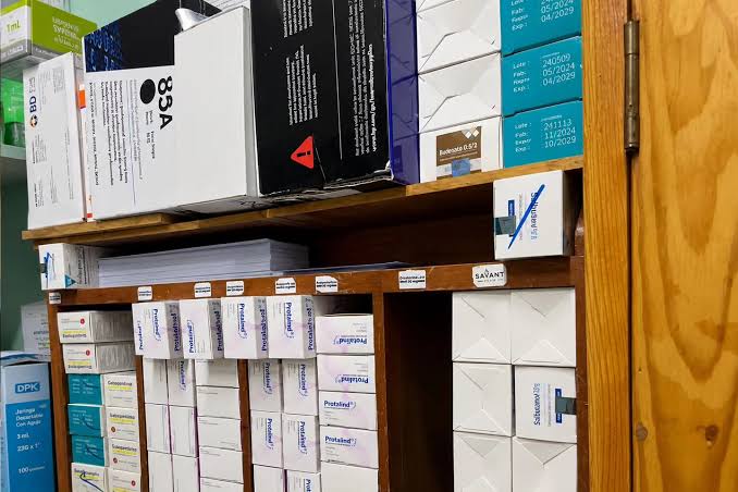 Birmex amarra 82% de medicinas para 2027 y 2028