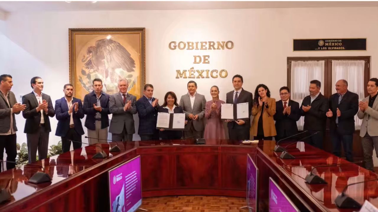 Sheinbaum firma acuerdos para exportar aguacate a EE. UU.