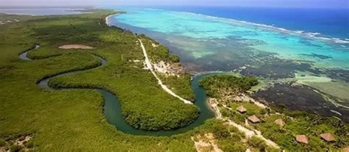 SICT suspende puente sobre río Huach en Mahahual-Xcalak