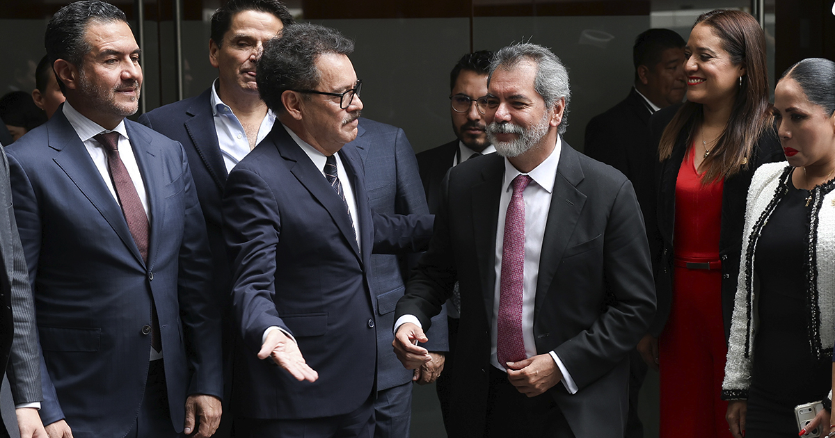 Sheinbaum es el gobierno que menos se endeuda: Hacienda
