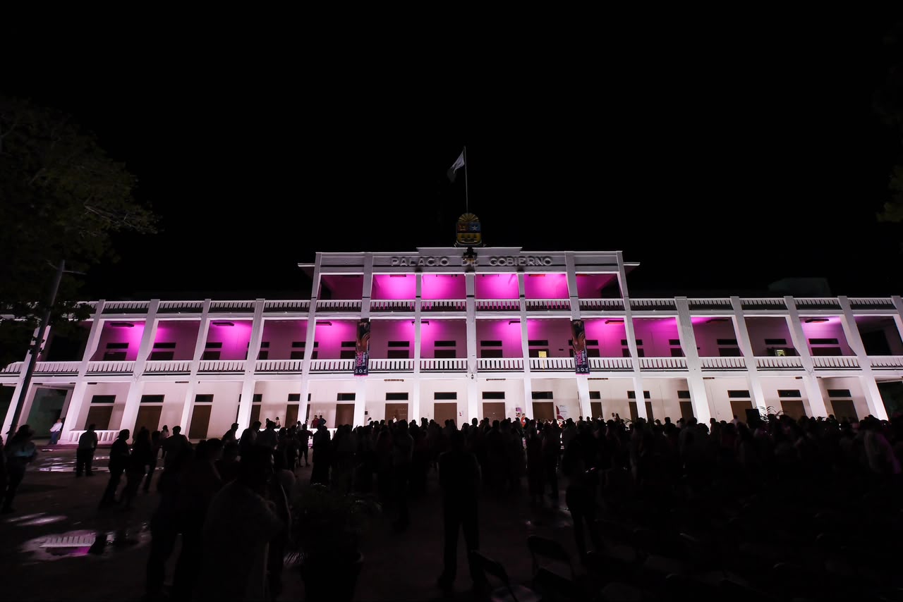 Encendido Rosa 2026 en Chetumal: detectar cáncer a tiempo
